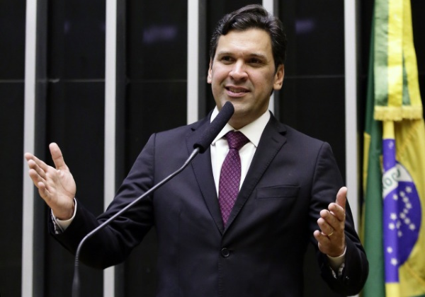 Relator do Orçamento de 2026 rebate Lula e nega excesso de emendas parlamentares