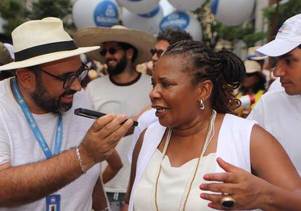 ‘Gil já nos deu a régua e compasso’, diz Margareth Menezes sobre ser ministra em Lavagem do Bonfim