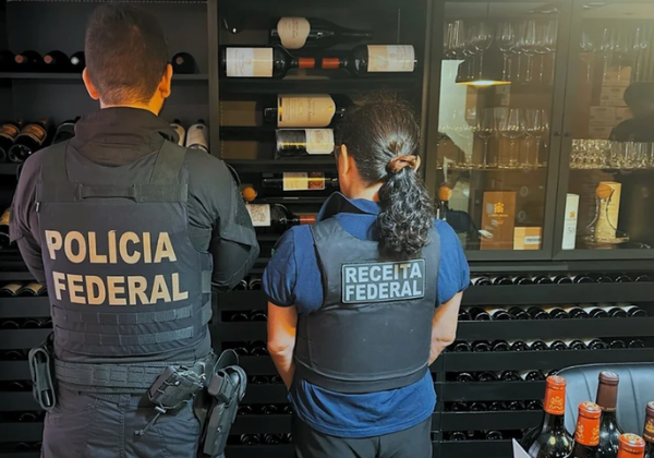PF mira contrabando de vinhos e bloqueia R$ 220 milhões na Operação Sommelier