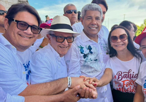 Na Lavagem do Bonfim, Caetano projeta reeleição de Jerônimo Rodrigues no 1º turno em 2026