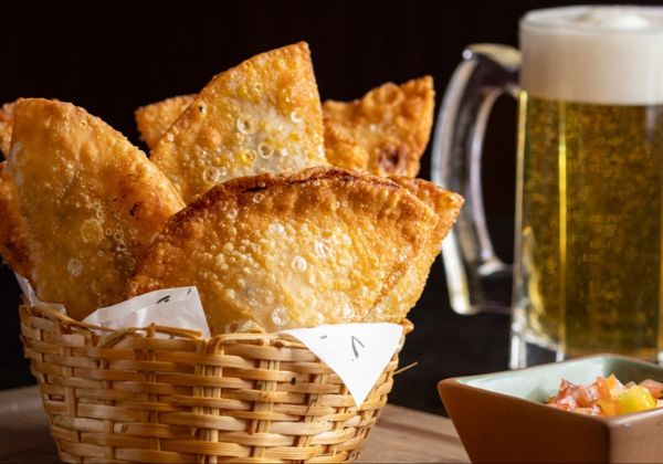 Mariposa do Salvador Shopping apresenta happy hour com chopp, roska e aperitivos com desconto