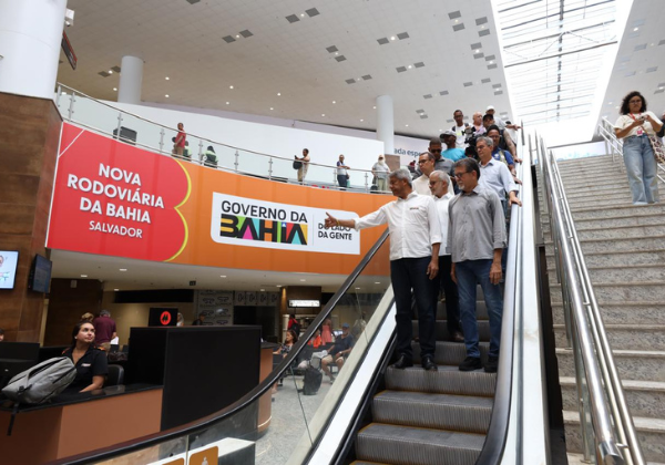 Jerônimo acompanha início das operações da nova Rodoviária de Salvador