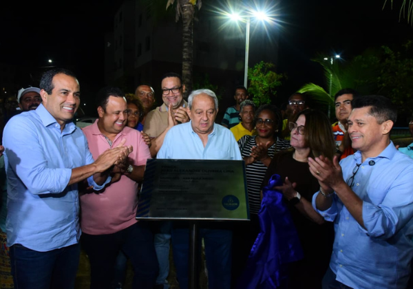 Prefeitura inaugura nova praça e transforma área de lazer na Fazenda Grande II
