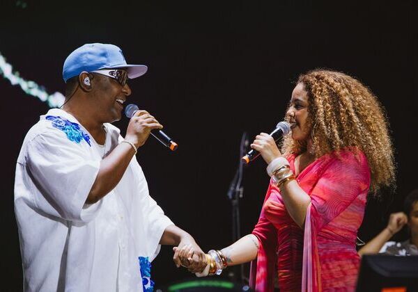 Rachel Reis e Márcio Victor fazem dueto no Festival de Verão