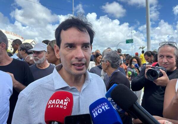 Leo Prates afaga Coronel, que quer disputar reeleição ao Senado: ‘Ele tem o direito’