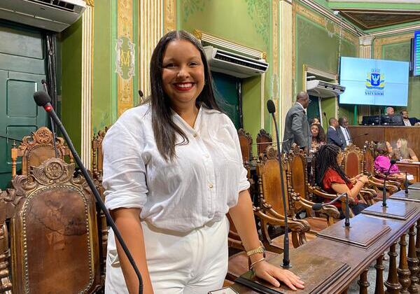 ‘Chegamos com energia renovada’, diz vereadora Isabela Sousa sobre retorno à Câmara após recesso