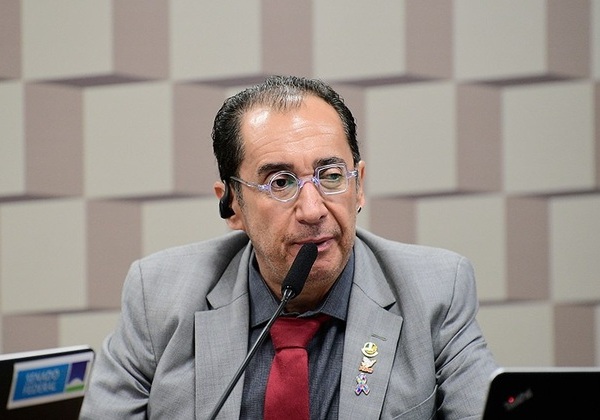 Senador Jorge Kajuru é diagnosticado com parkinson e pode deixar a política