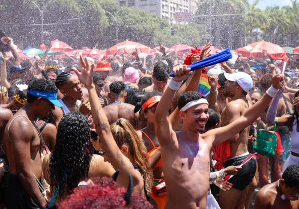 Embaixada dos EUA alerta turistas sobre segurança no Carnaval no Brasil e pede para evitarem favelas