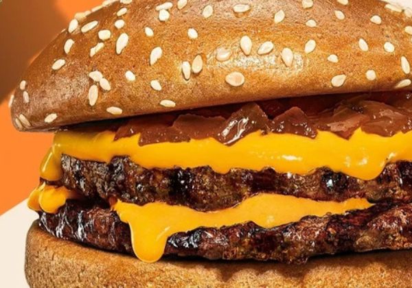 BK e Serasa fazem ação noturna com hambúrguer grátis no drive-thru 