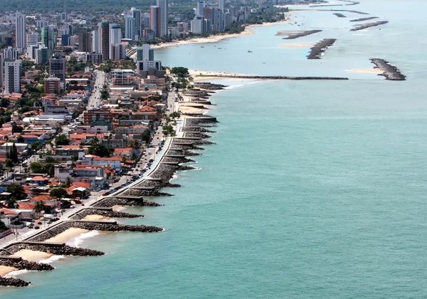 Adolescente de 13 anos morre após ataque de tubarão em Olinda