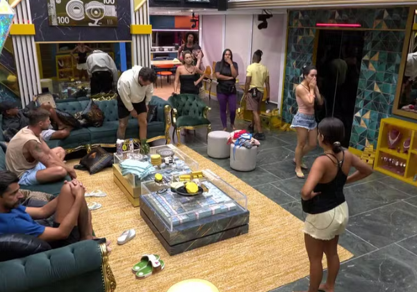 Paulo Augusto é eliminado do BBB26 após ‘empurrar’ Jonas Sulzbach para atender Big Fone