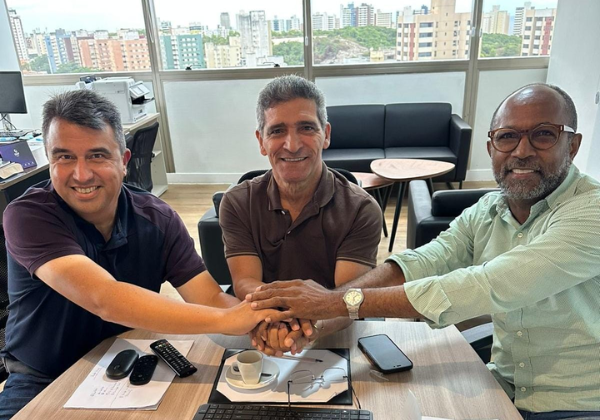 Aliança entre Raimundo Costa, Adriano Lima e Bebeto Galvão mira disputa federal