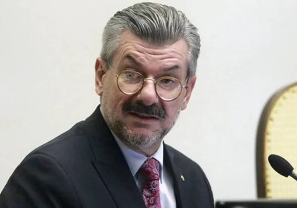 Ministro do STJ é acusado de assediar sexualmente jovem de 18 anos