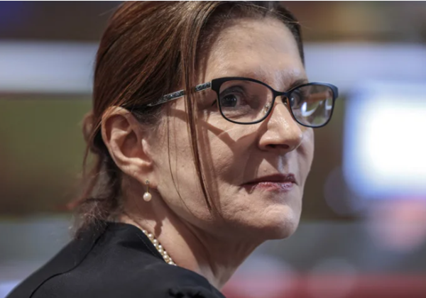 Presidente do STM diz que não irá interferir no andamento da ação contra Bolsonaro