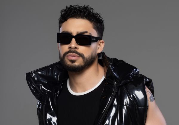 Papazoni desembarca no interior da Bahia neste fim de semana com hit 'Homem Aranha' para fazer a alegria do público