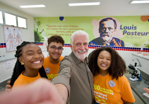 Proposta de Wagner que proíbe ultraprocessados em escolas avança no Senado