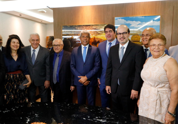 Jerônimo Rodrigues participa da posse de Otto Alencar Filho como conselheiro do TCE-BA