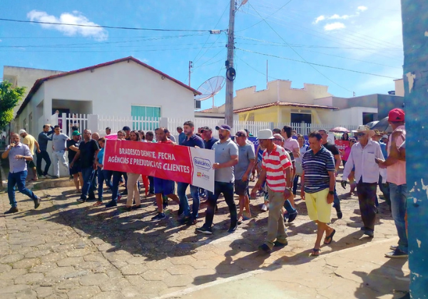 Fechamento de bancos deixa 16 cidades baianas sem agências em funcionamento