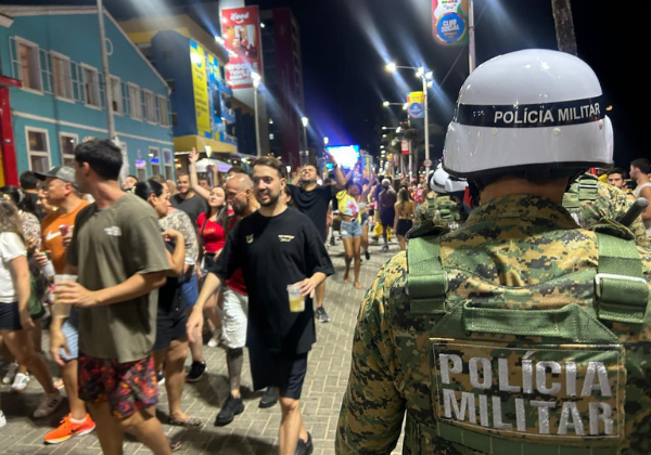 Furdunço tem prisão por homicídio, mulher flagrada com 16 celulares e quase 100 ocorrências