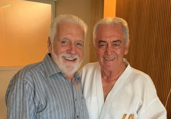 Wagner visita Otto após senado ser operado para implante de marca-passo: 'Susto'