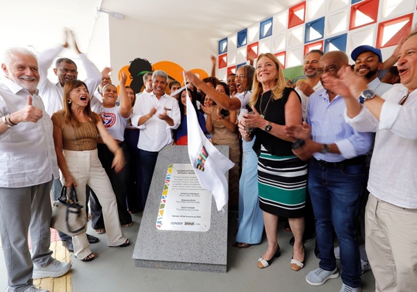 Jerônimo abre ano letivo de 2026 da rede estadual durante inauguração de colégio em Salvador