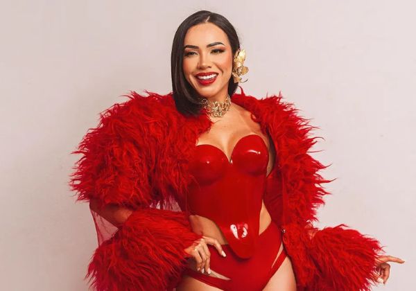 Viviane Batidão transforma o carnaval 2026 em tributo às Deusas Gregas 