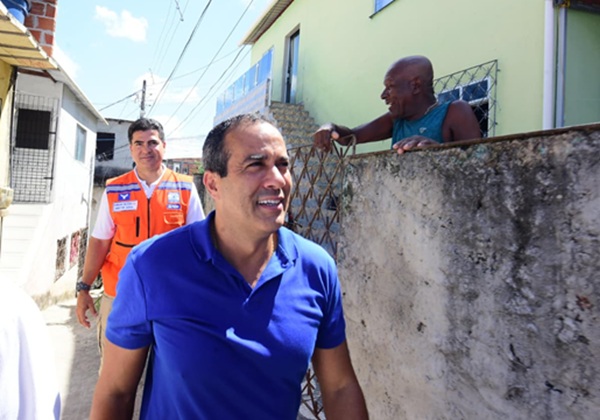 Prefeitura entrega nova contenção de encosta em Plataforma