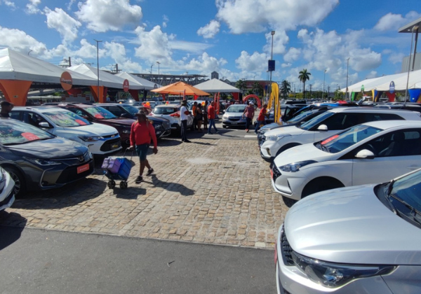 Mercado de seminovos oferece oportunidades para trocar de carro antes do Carnaval
