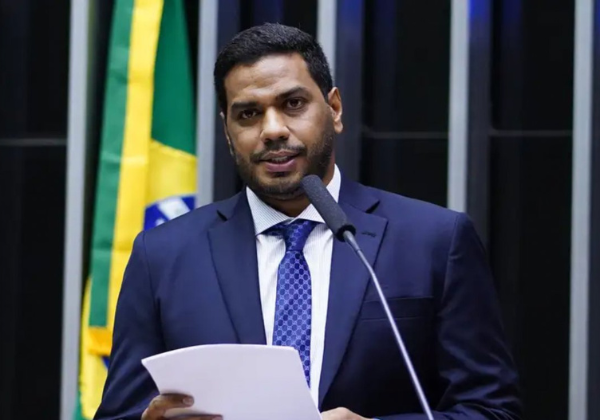 Ministro do TCU impõe novo sigilo sobre parecer que analisa atuação do BC no caso Master