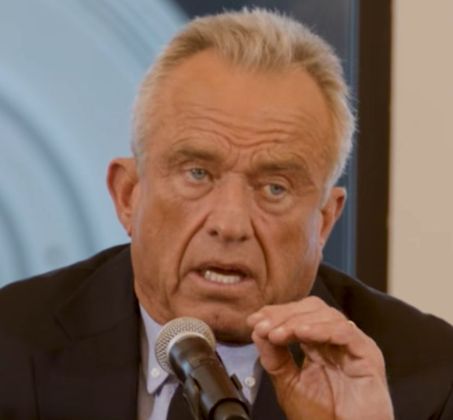 Secretário de saúde de Trump diz não ter medo de germes; saiba porquê