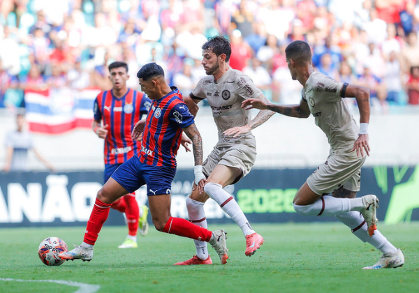 Com time misto, Bahia empata com Jacuipense na Fonte Nova