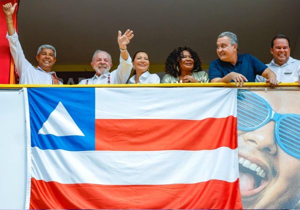 Geraldo Júnior celebra passagem de Lula no Carnaval de Salvador: “Fortalece ainda mais”