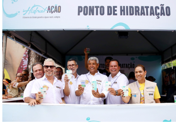 Governador visita ilha de hidratação da Embasa no Carnaval