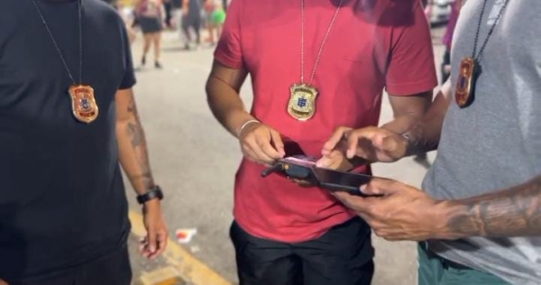 Homem é preso por importunação sexual contra turista suíça durante o Carnaval