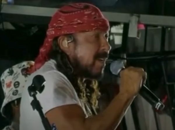 Atraso na Barra: problema técnico no apoio do Olodum adia saída de Bell Marques