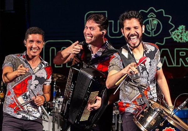 Sucesso do Galo da Madrugada, Fulô de Mandacaru estreia no Circuito Barra/Ondina em 2026