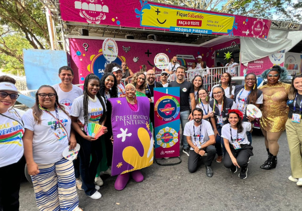 Salvador distribui 1,7 milhão de preservativos em quatro dias e supera total do Carnaval 2025