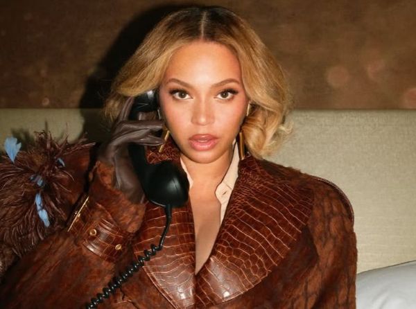 Beyhives se fantasiam para os blocos de Carnaval; veja fotos