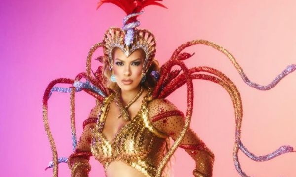 Lore Improta exibe barrigão em fantasia deslumbrante na Sapucaí; veja vídeo