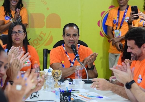Bruno Reis anuncia mais um dia de Carnaval em Salvador em 2027