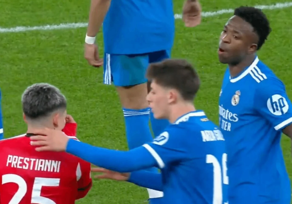 Gianluca Prestianni e Benfica negam acusação de racismo contra Vinícius Júnior