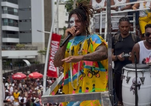 Edcity Fantasmão estreia no comando de trio no Arrastão e encerra Carnaval em clima de celebração