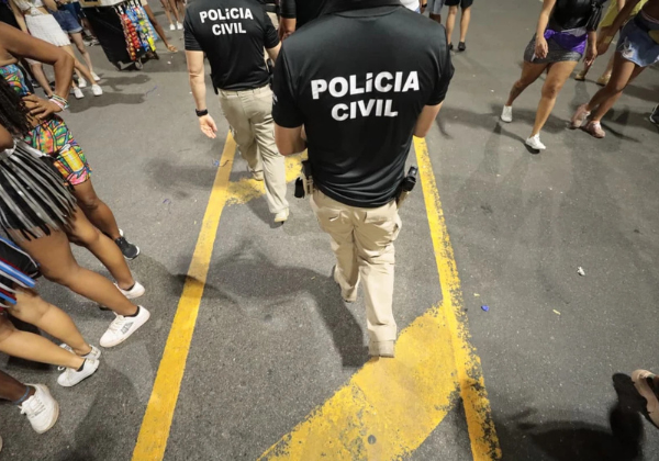 Mulher é presa suspeita de estupro de vulnerável em Carnaval de Salvador
