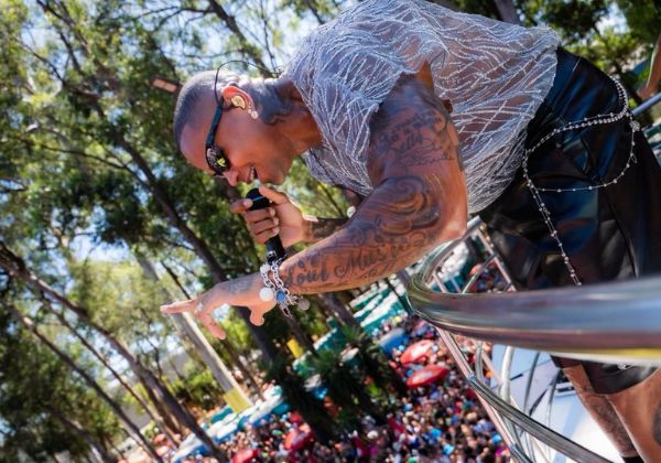 Léo Santana leva o bloco ‘Vem com o Gigante’ pelo 2º ano consecutivo ao Carnaval de Rua de São Paulo e abre credenciamento de imprensa