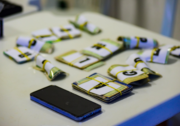 Guarda Civil Municipal inicia devolução de documentos perdidos no Carnaval