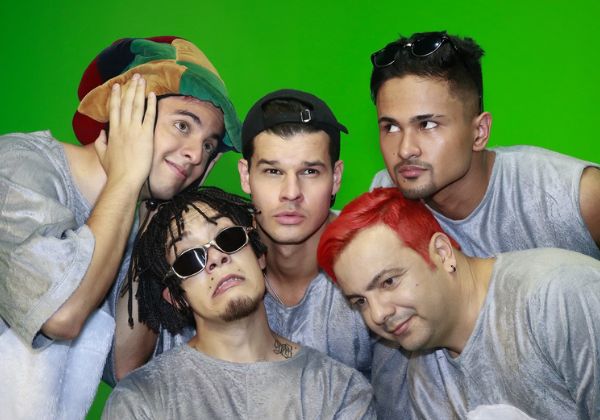 Após quase 30 anos, corpos dos Mamonas Assassinas serão exumados em Guarulhos 