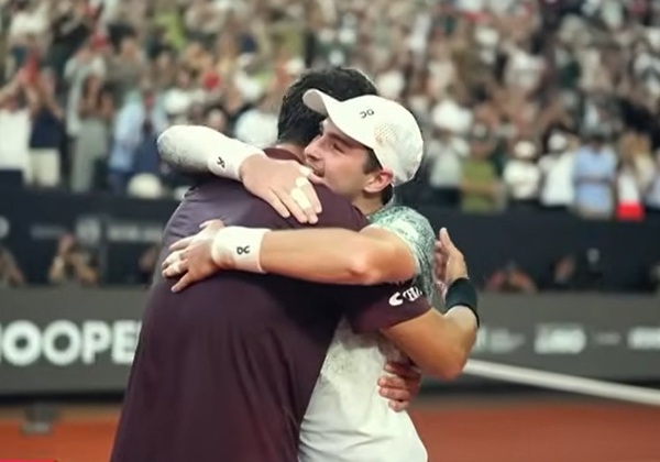 Dupla brasileira formada por João Fonseca e Marcelo Melo é campeã do Rio Open