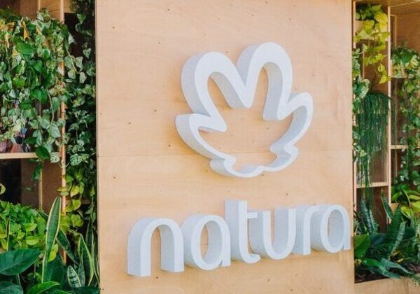 Natura fecha acordo de US$ 67 mi para encerrar processo nos EUA sobre talco da Avon