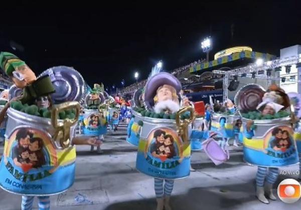 Vereador de Salvador apresenta moção de repúdio a desfile que satirizou ‘neoconservadores’ na Sapucaí