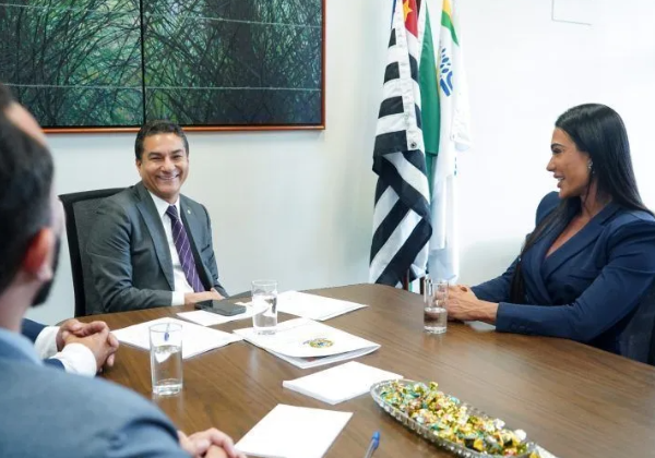 Gracyanne Barbosa se filia ao Republicanos e vai disputar Câmara Federal em outubro